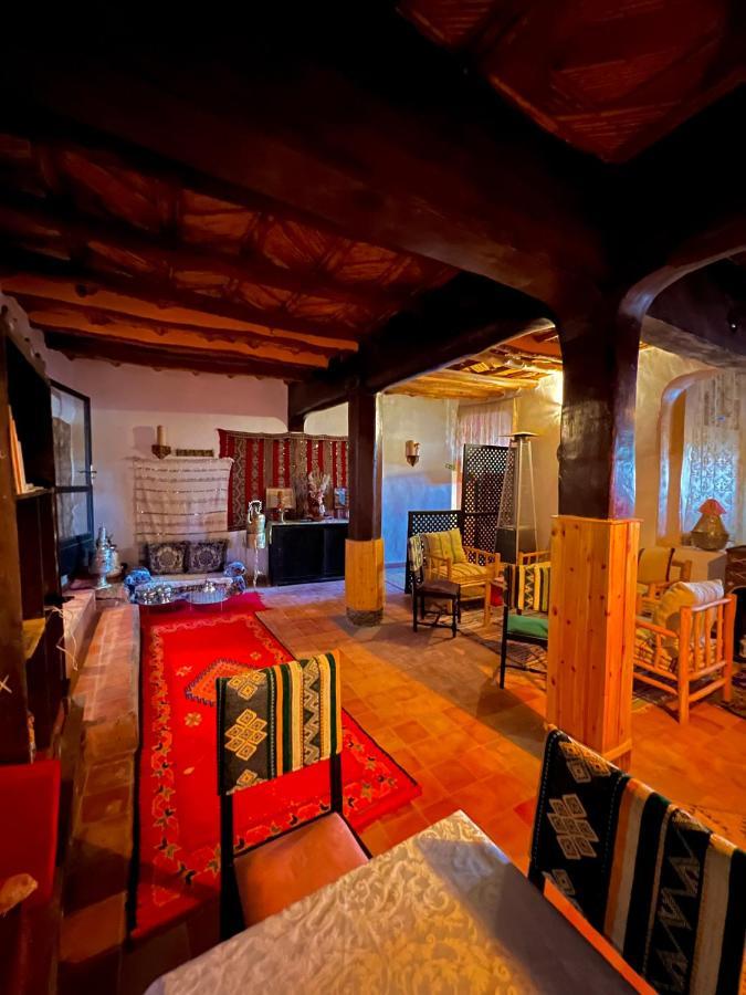 Kasbah El Hajja Panzió Ajt Benhaddu Kültér fotó