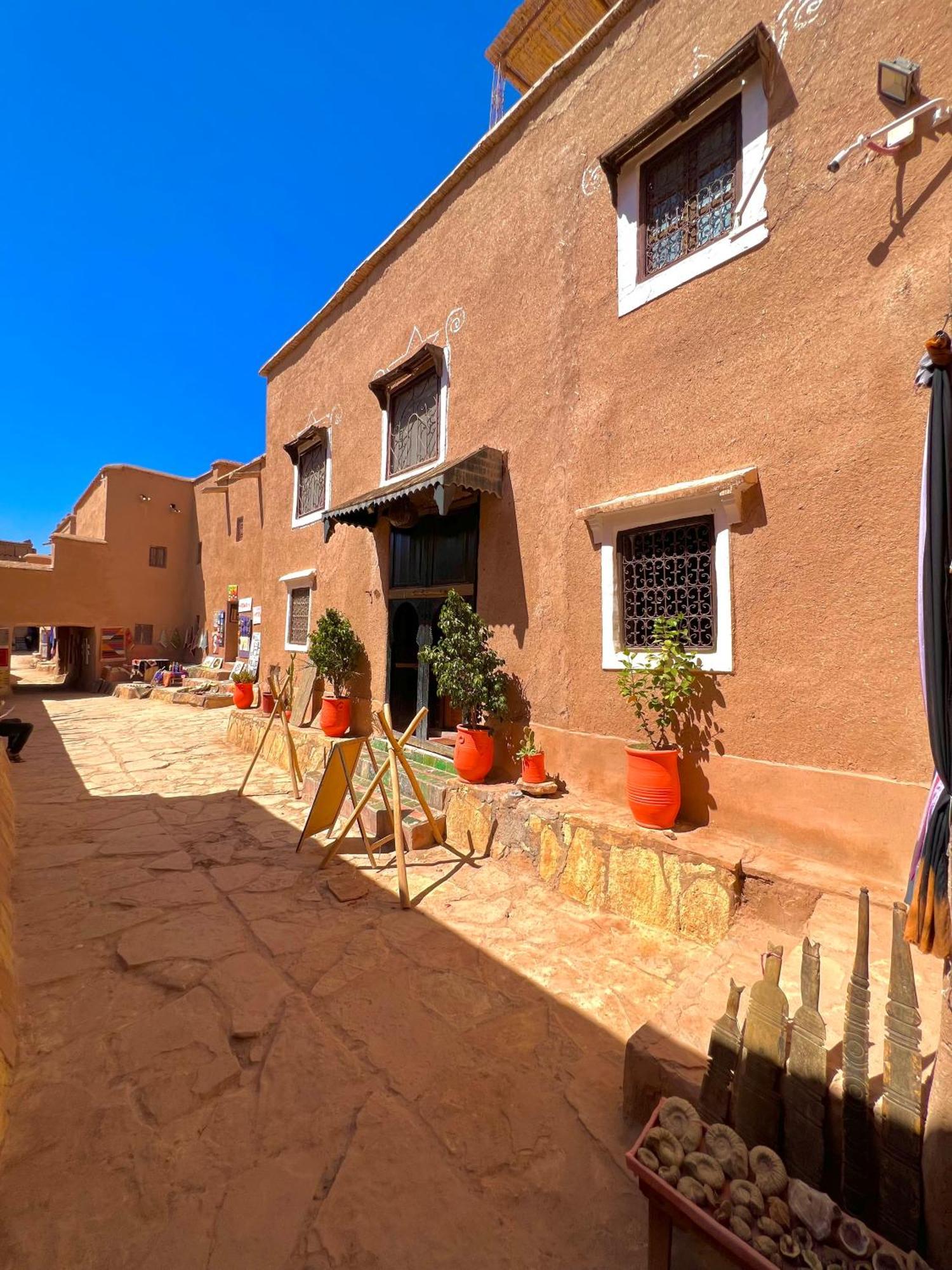 Kasbah El Hajja Panzió Ajt Benhaddu Kültér fotó