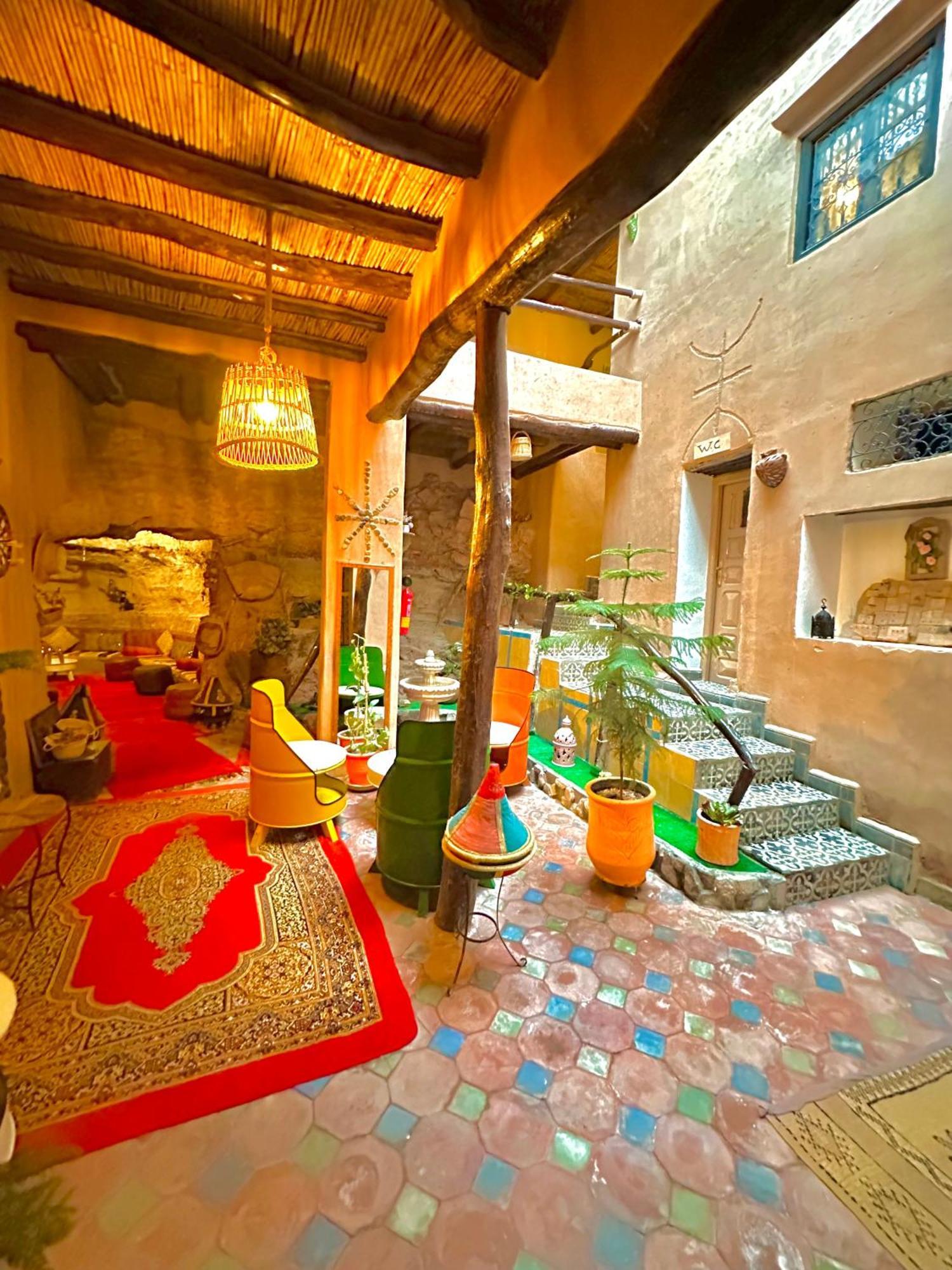 Kasbah El Hajja Panzió Ajt Benhaddu Kültér fotó