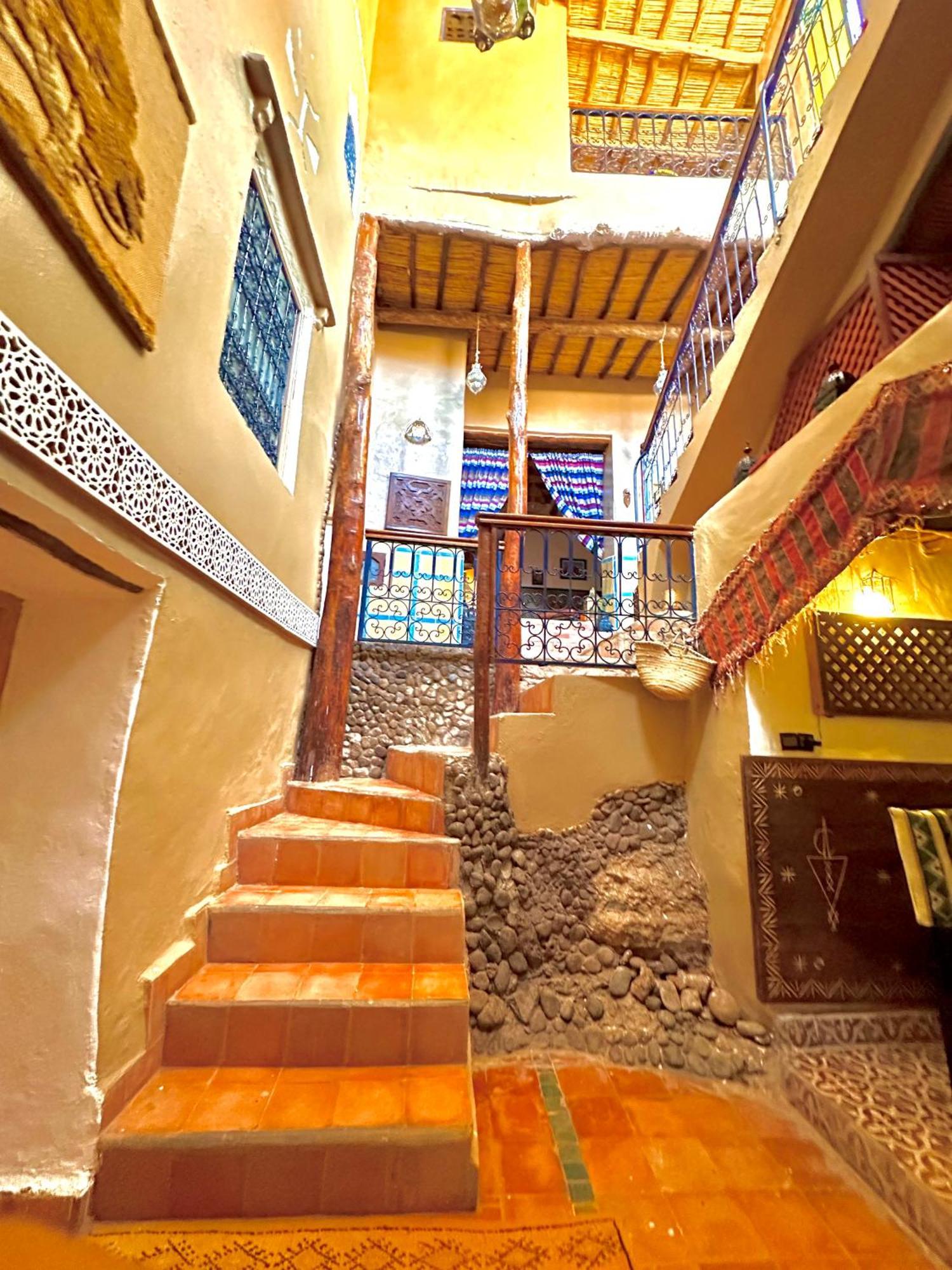 Kasbah El Hajja Panzió Ajt Benhaddu Kültér fotó