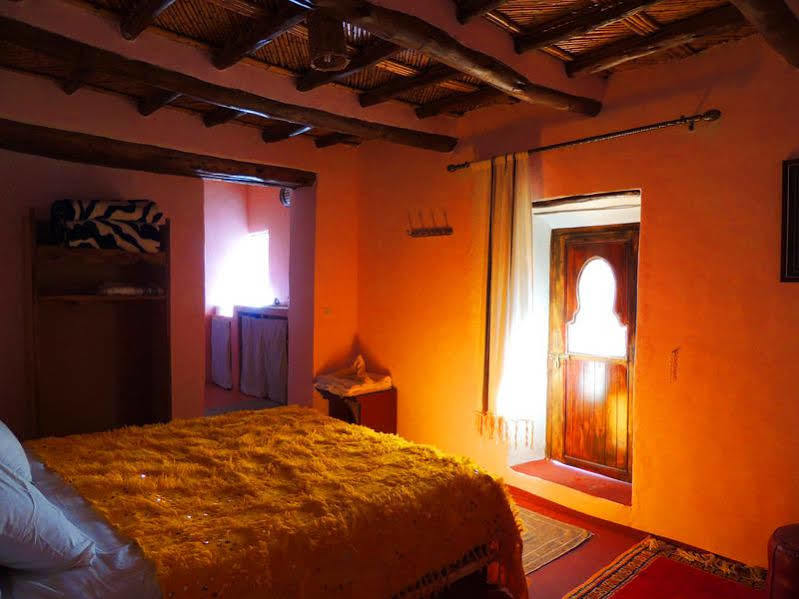 Kasbah El Hajja Panzió Ajt Benhaddu Kültér fotó