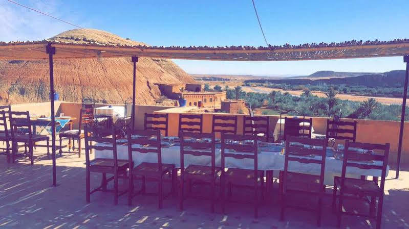 Kasbah El Hajja Panzió Ajt Benhaddu Kültér fotó