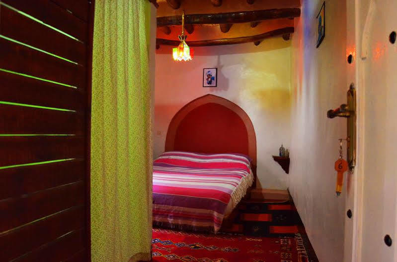 Kasbah El Hajja Panzió Ajt Benhaddu Kültér fotó
