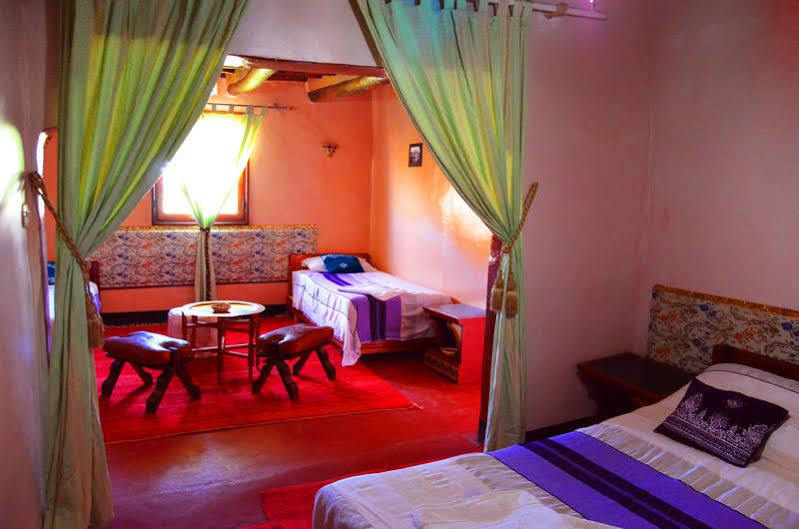 Kasbah El Hajja Panzió Ajt Benhaddu Kültér fotó